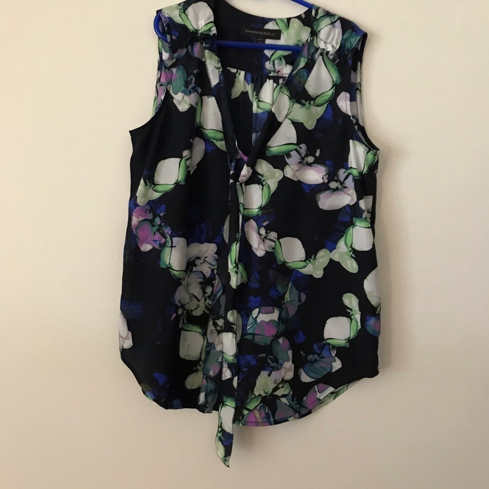 Banana🍌 Republic sleeveless petite top